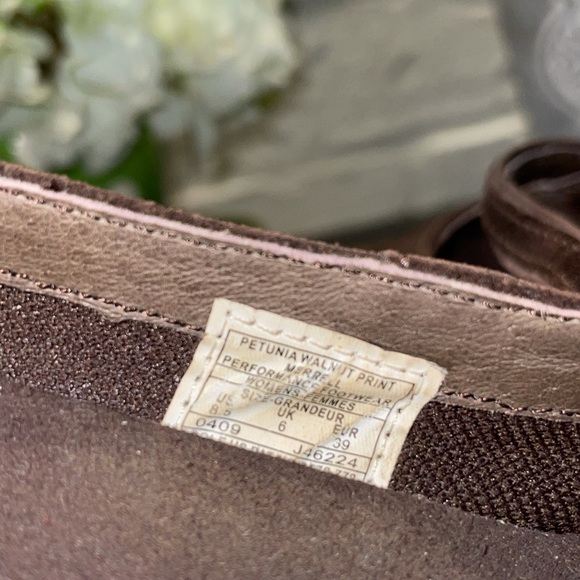 Merrill Brown Suede Leather “Patunia” Mary Janes - Picture 11 of 14